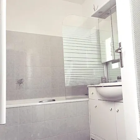 Apartament Appartement De 2 Chambres A Sari Solenzara A 200 M De La Plage Avec Vue Sur La Mer Et Wifi Sari-Solenzara