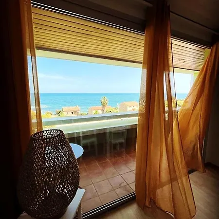 Appartement De 2 Chambres A Sari Solenzara A 200 M De La Plage Avec Vue Sur La Mer Et Wifi * Sari-Solenzara