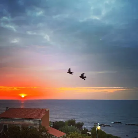 Appartement De 2 Chambres A Sari Solenzara A 200 M De La Plage Avec Vue Sur La Mer Et Wifi Apartament